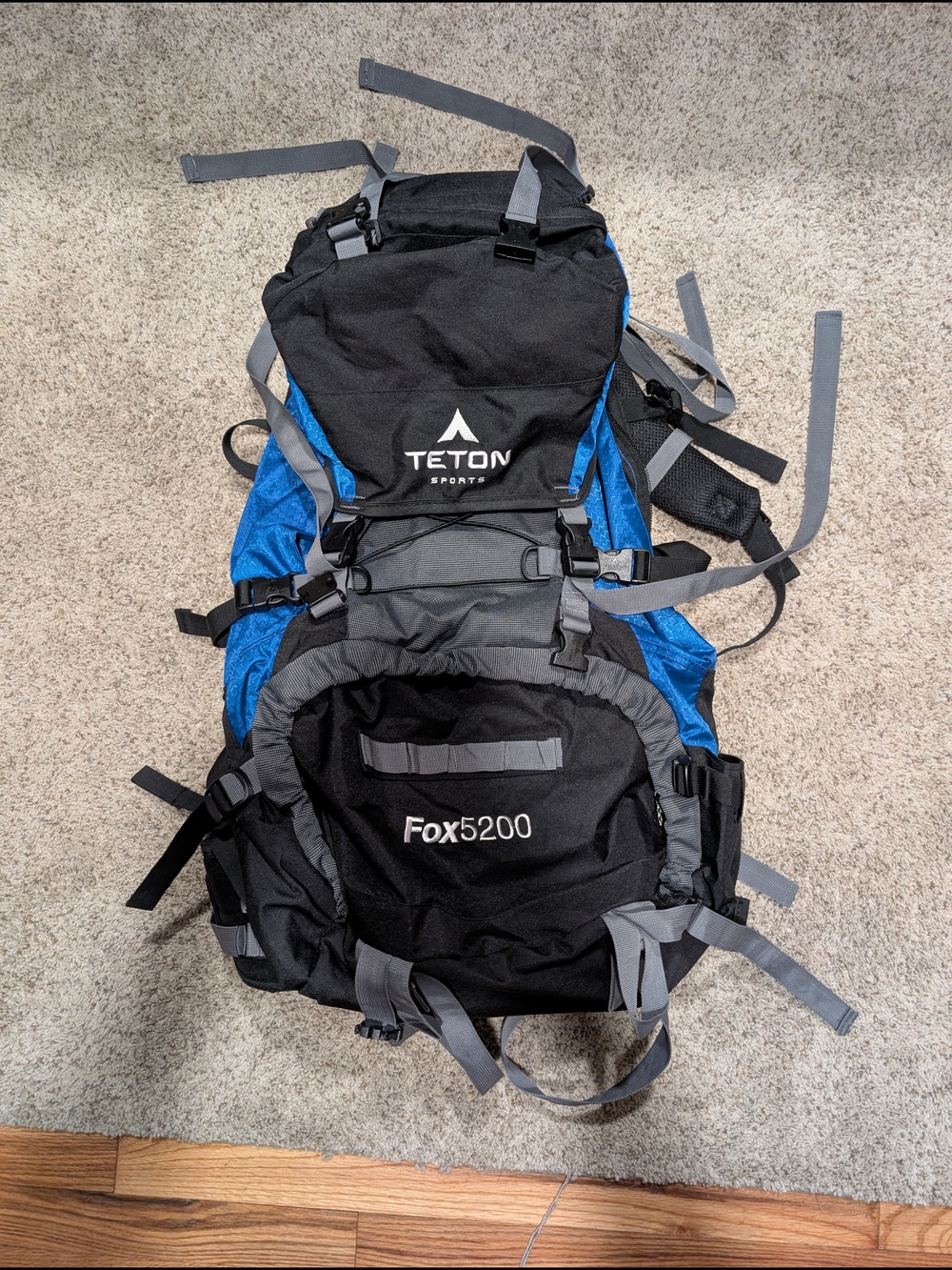 Teton Fox 5200 Men's Black & Blue Backpack